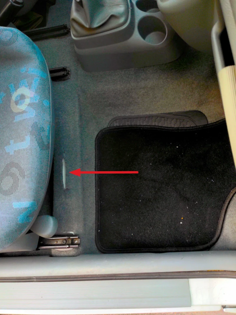 Emplacement du numéro de chassis, sur Renault Twingo 1, après 1997.